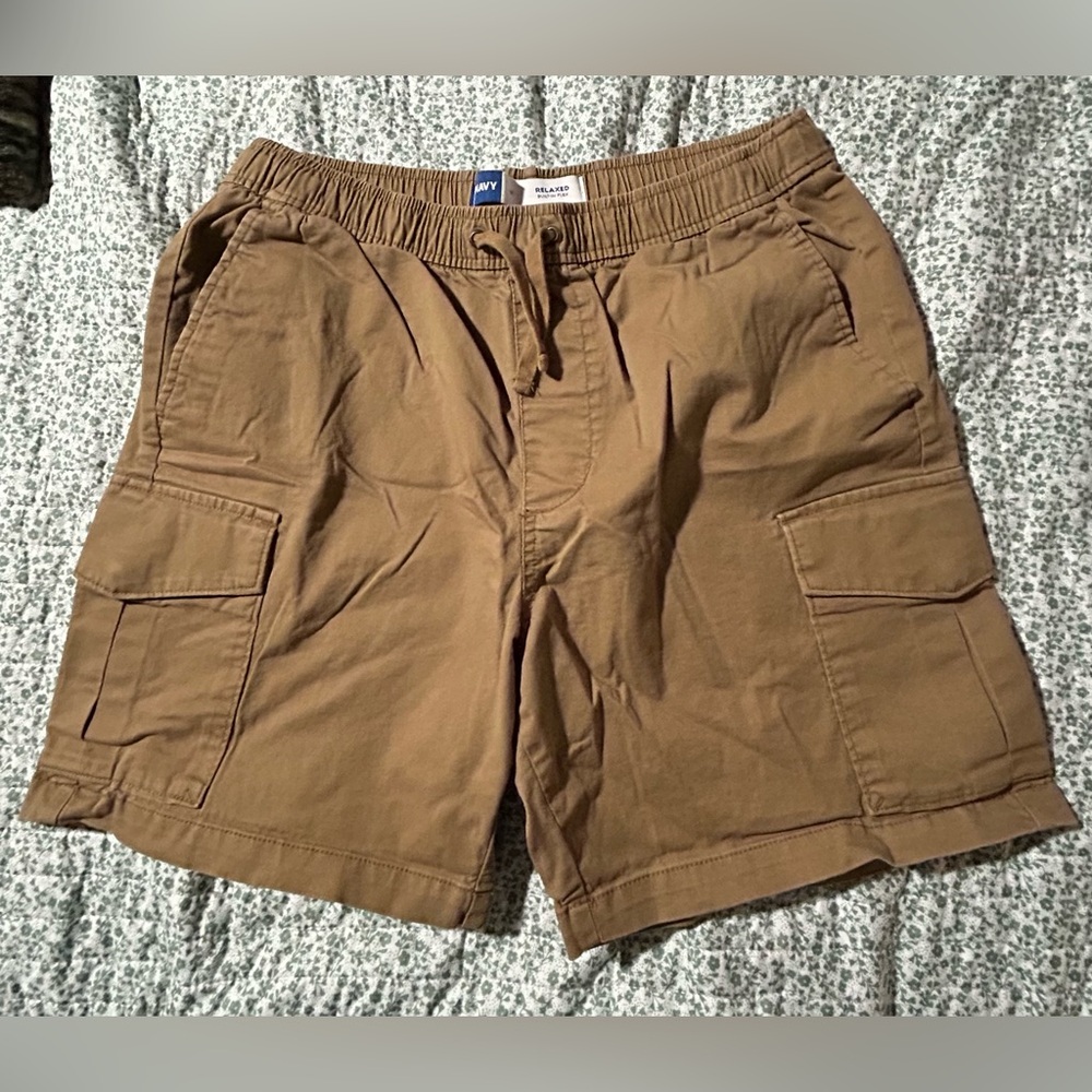 Old Navy Men's Tan Cargo Shorts with Drawstring Waist